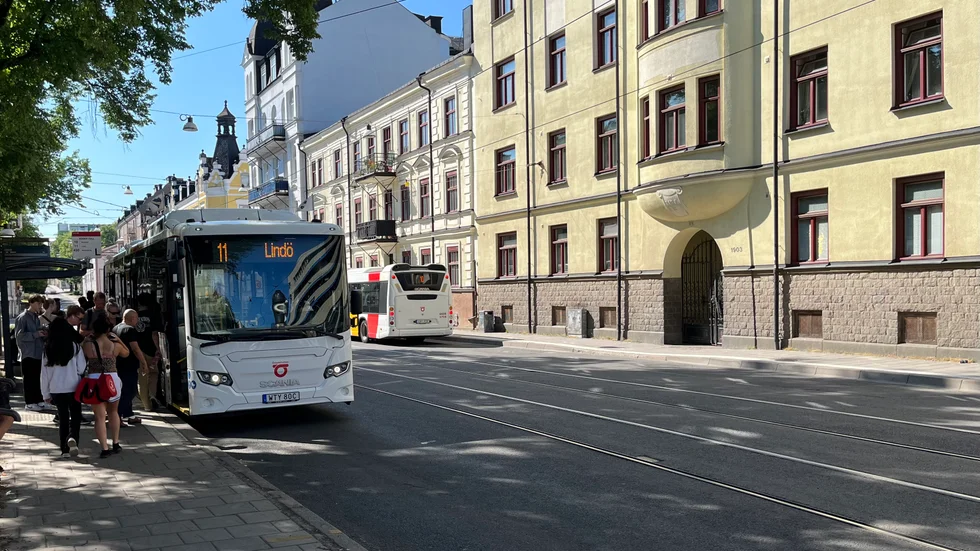 Här vid Södertull klev rånarna av linje 11. Rånet skedde under midsommarveckan.