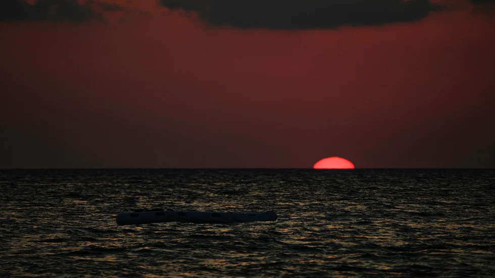 Ett stort antal migranter befaras ha mist livet på väg mot den italienska ön Lampedusa. Arkivbild.