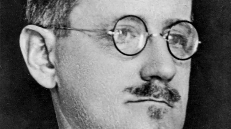 Litteraturkritikern Jan-Olov Nyström läser novellsamlingen ”Dublinbor” av James Joyce som kommit i nyöversättning av Erik Andersson.