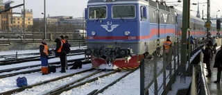 Snön stoppar tågen