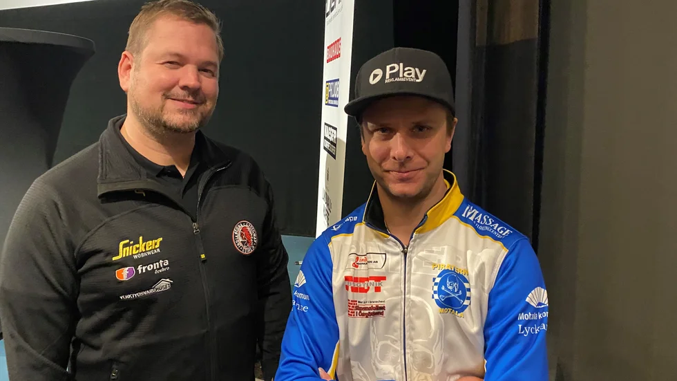 Derby igen. I sista ligaomgången på tisdagen drabbar de samman igen, Indianernas lagledare Peter Johansson och Piraternas lagledare Daniel Davidsson. Indianerna är klart för slutspel, medan Piraterna behöver vinna.