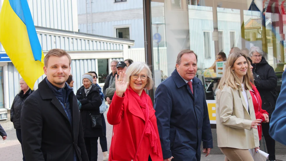 I första maj-tåget såg vi Marcus Fridlund, Ulla och Stefan Löfven, Miranda Petersson och halvt gömd bakom henne Angelica Katsanidou. 