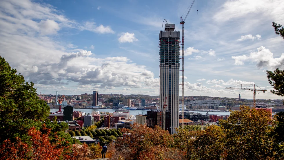 Serneke, som bland annat bygger Karlatornet i Göteborg, har köpts upp av skånska fastighetsbolaget Doxa. Arkivbild.
