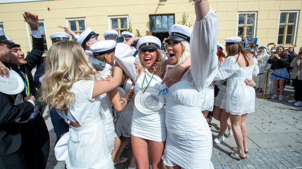 Det finns en risk för att årets studentfirandet kan bli ovanligt i blött Luleå. SMHI varnar för lokala regnskurar.