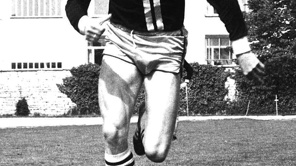 Anders Vallin i Gutes läckra dress från tidigt 1970-tal. Anders skickliga fotbollsspel tog honom hela vägen till allsvenskan.