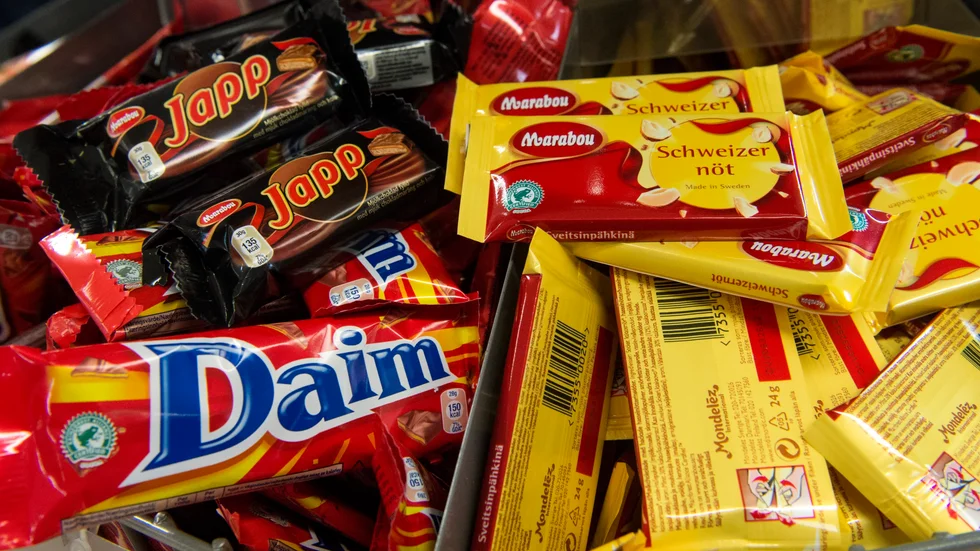 Livsmedelsjätten Mondelez har hamnat på Ukrainas svarta lista.