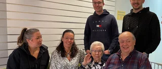 Så överraskades Maria, 100 år, på sin födelsedag