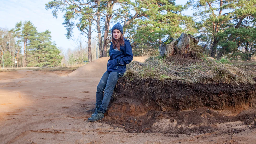 Bibädden, som ligger på regionens mark vid Toftavägen, kan bli den sista insatsen i projektet som pågått sedan 2020. "Bin och andra pollinatörer är oerhört viktiga för vår biologiska mångfald", säger Bettina Donko.