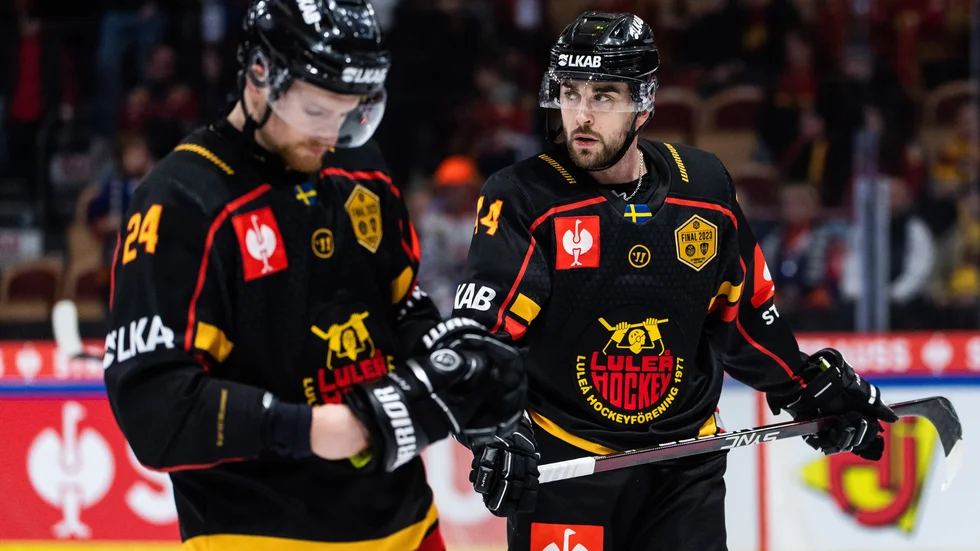 Jonathan Andersson och Brendan Shinnimin.