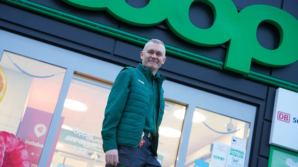 Patrick Uusitalo är butikschef på Coop Strömlida som startade upp i somras. Nu tar butiken nästa steg och blir en hybridbutik där kunderna kan handla dygnet runt. 