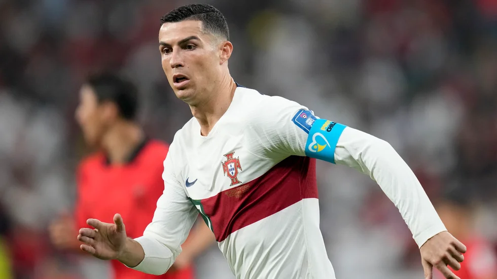Cristiano Ronaldo har bara hittat rätt en gång hittills i fotbolls-VM. I kväll hoppas Portugal att superstjärnan ska vakna till liv, och skicka nationen till kvartsfinal.