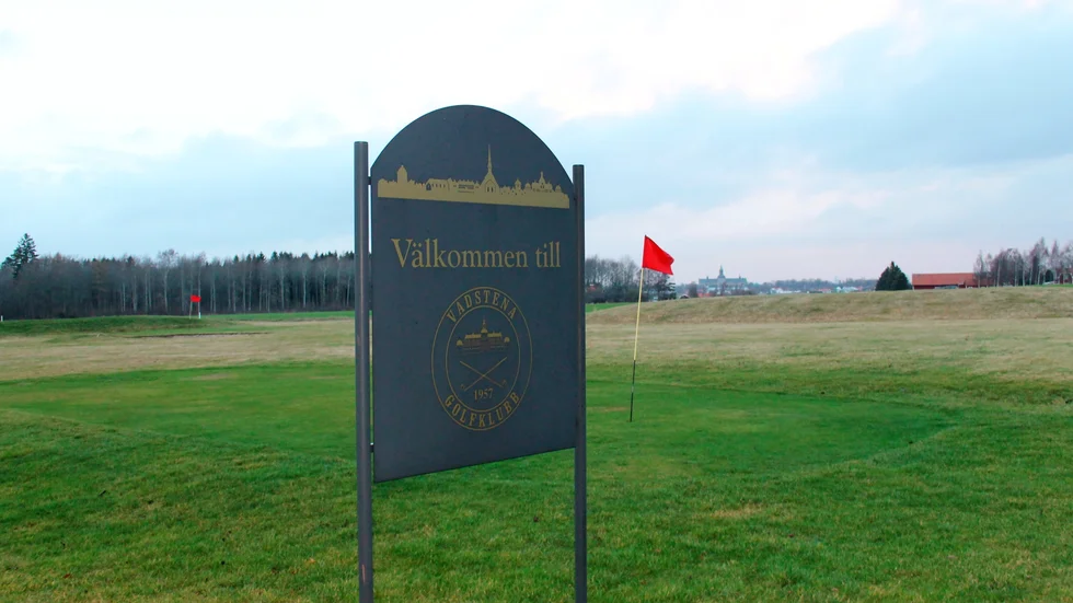 Vadstena golfklubb höjer medlemsavgifterna med 500 kronor. Det bestämdes på klubbens årsmöte i veckan. Klubben har också ny ordförande.