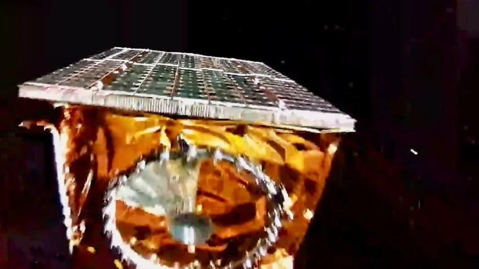 Bild från när satelliten Mats separerar från sista steget av bärraketen. Bilden är tagen av en kamera som satt på bärraketen.