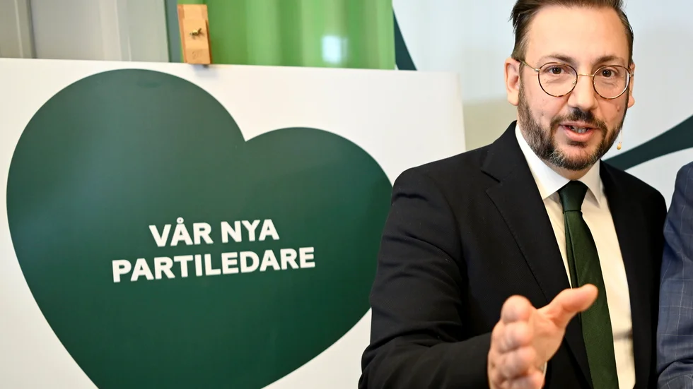 Valberedningen presenterar Muharrem Demirok (C) som förslag till ny partiledare för Centerpartiet.

