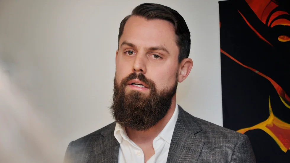Måns Lorichs (SD), förste vice ordförande i kommunstyrelsen, tycker att hans parti fått igenom många bra förslag på invandringsområdet. Men det finns mer som måste göras.