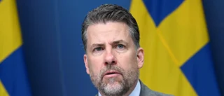 Huvudlöst att dra in permanenta uppehållstillstånd