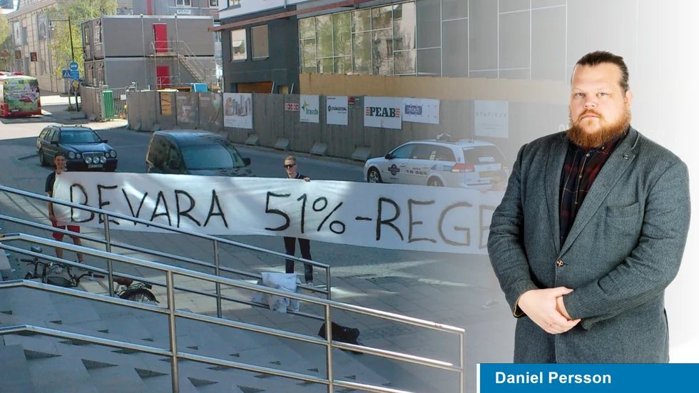 Försök har gjorts förr att ändra 51-procentsregeln. Här en manifestation vid Riksidrottsförbundets stämma i Luleå 2013.