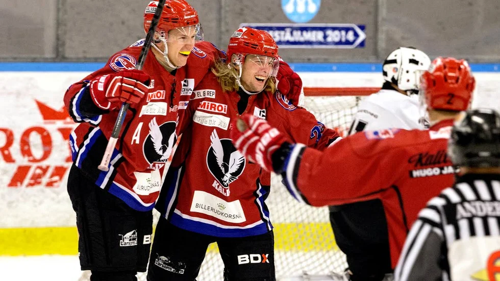 Hjälte. Christian Nyman gjorde tre mål mot Teg.