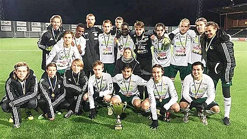 Segerlaget. Bodens BK jublar efter DM-segern i U 19.
