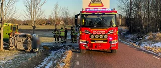 Trafikolycka på väg 502 – bil hamnade i diket