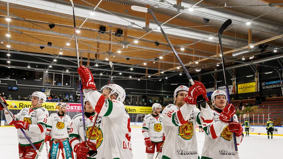 Mora och Vita Hästen har vunnit varsin match mot varandra den här säsongen.