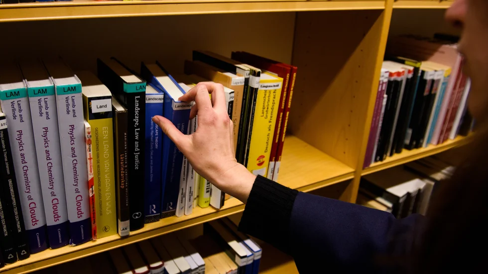 Allsidighet och kvalitet ska enligt lag prägla verksamheten vid biblioteken.