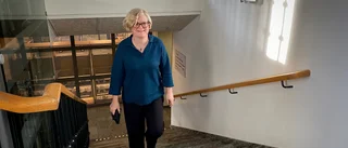 53-åriga Carina är politikernas stöd vid besluten