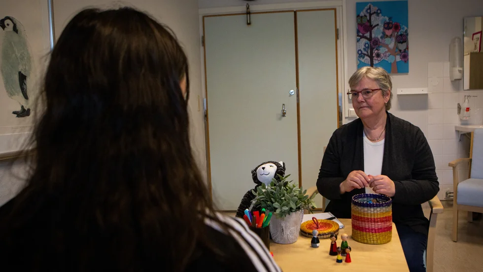 Inger Moritz är legitimerad psykolog samt psykoterapeut med KBT-inriktning. Hon arbetar på Barn- och ungdomshälsan i Uppsala och Östhammar.