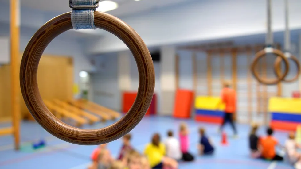 Gymnastiksal. Föreningarnas hyreskostnader dubbleras.