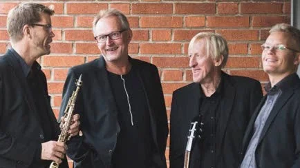 Skivsläpp. Swedish Romantic Blues gör låtar på svenska och släpper debutskivan In Swedish.