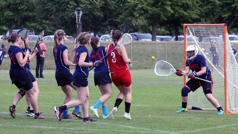 Jag tänker på Irlands hurling när jag ser lacrosse. En sport som de som håller på med älskar och är stolta över, skriver Jens Bollius efter sitt första SM.