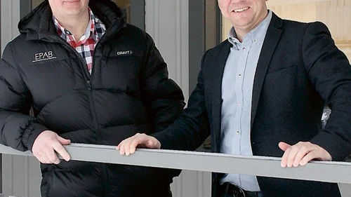 Magnus Svensson och Stefan Alvarsson på bemannings- och rekryteringsföretaget EPAB, som nu har öppnat kontor i Vimmerby.