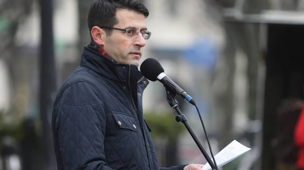 Elias Georges (S).