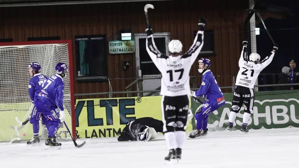 Saik-jubel på XL Bygg Arena mot IFK Motala.