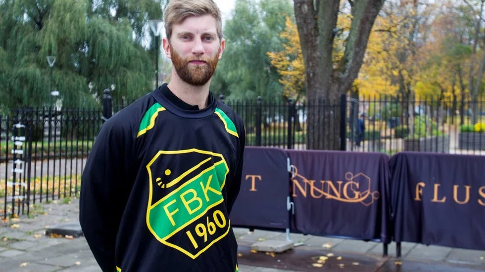 Frillesås-tränaren Joakim Björkman tror indet det finns stora möjligheter till att det finns is på Sjöaremossen till hemmapremiären den 31:a oktober.