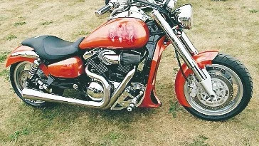 Kawasaki Meanstreak, utsmyckad med filmstjärnemotiv.