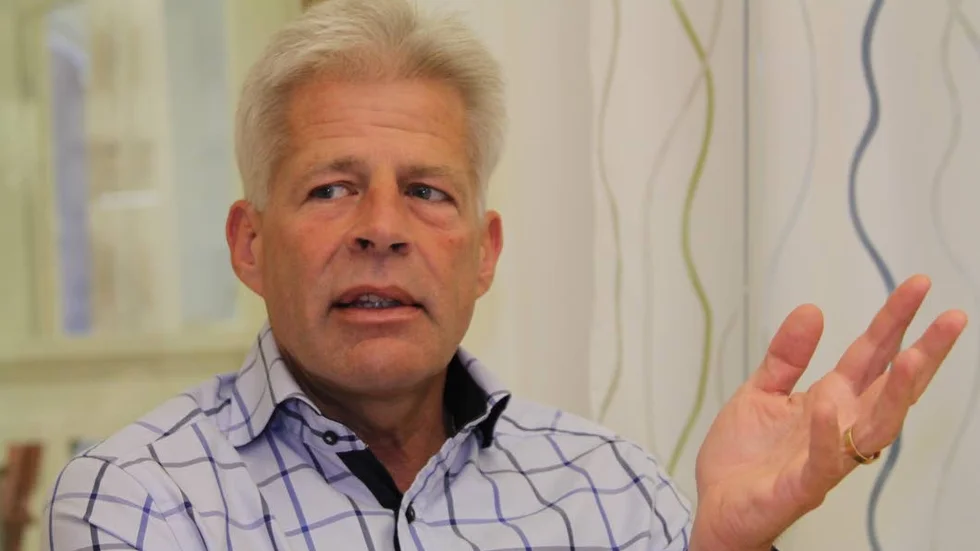 Det viktigaste nu är att ta hand om personalen, säger Ronny Mårtensson, vd i Åtvidabergs sparbank.