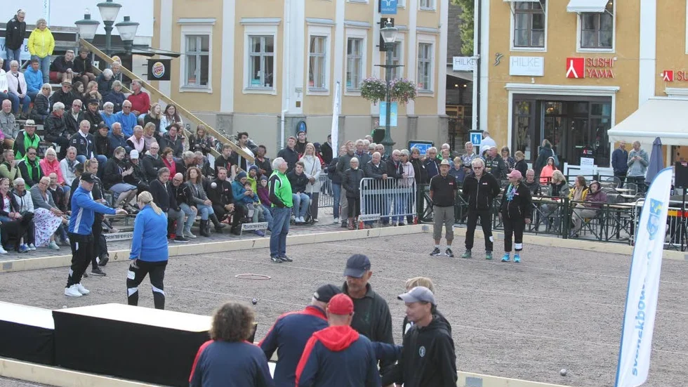 SM-finalerna på Stora Torgets Centercourt rullade på under tisdagen och det blev flera medaljer för Linköpingsklubben Lejonkulan.