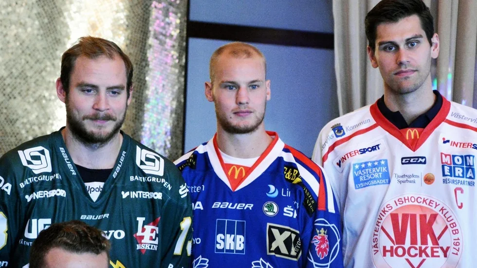 Fredrik Andersson (längst till vänster) tillhör numera Björklöven. Foto: Jonathan Åhman
