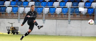 Mittfältare på väg från ÅFF
