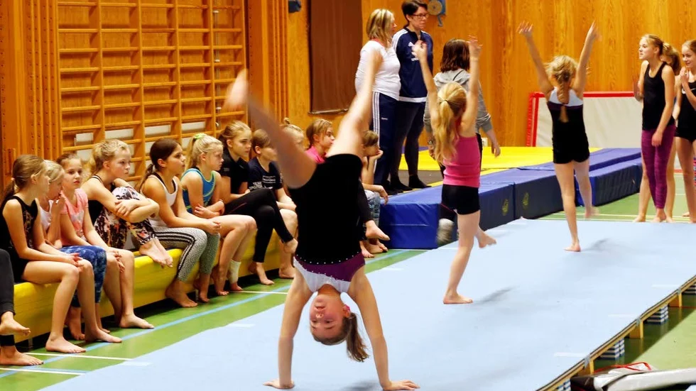 Att få börja på gymnastik är inte alla förunnat. Väntetiden är lång och nu önskar skribenten en lokal som kan möta behovet.