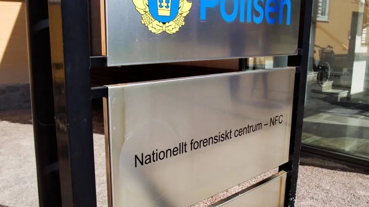 En 27-årig man har begärts häktad för bland annat sabotage mot blåljusverksamhet. 