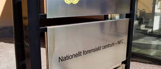 27-åring begärd häktad för helgens stenattack mot poliser: "Vidgår vissa omständigheter"
