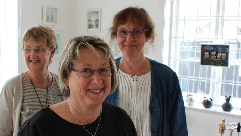 Utställning. Märit Olstedt, Liss Kari Arfvelin, Annelie Blomberg och Christina Djerf (saknas på bilden) ställer ut i Gallleri Cupé den här veckan.