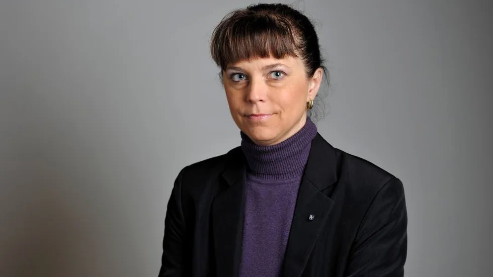 Emma Carlsson Löfdahl (L).