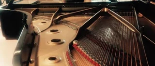 Ung pianist gästar Lofta kyrka