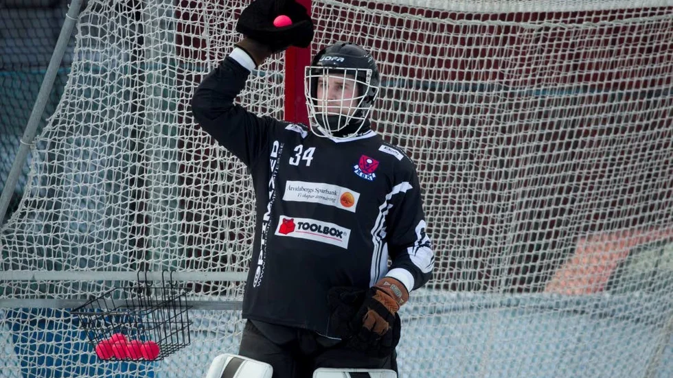 Tuff uppgift. Joakim Nygren hade en svår kväll i målet.
