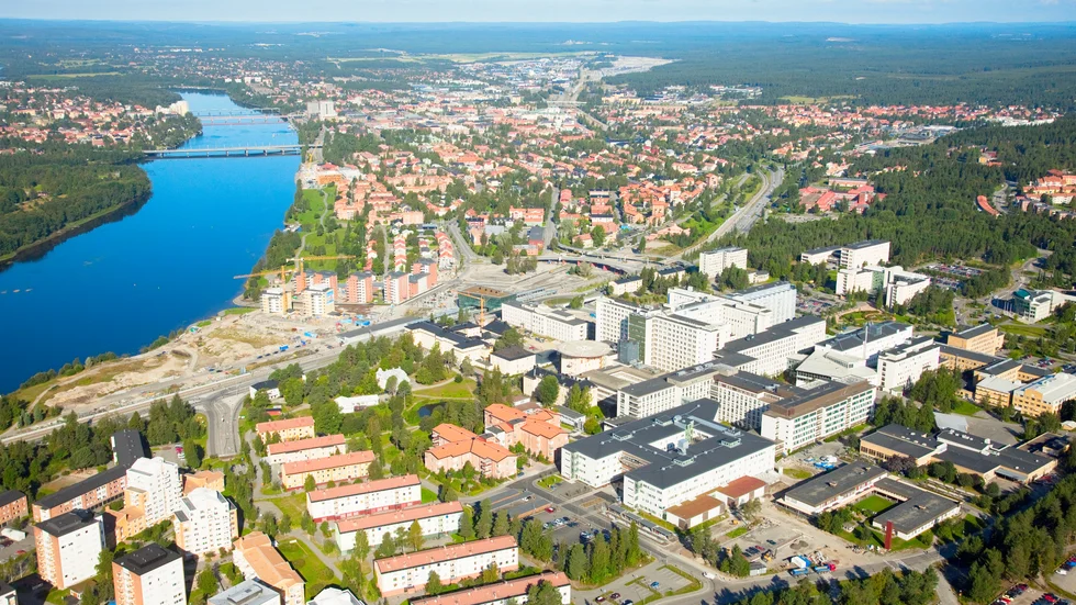 Planen är att uppföra ett helt nytt regionhus för administration invid Norrlands Universitetssjukhu.
