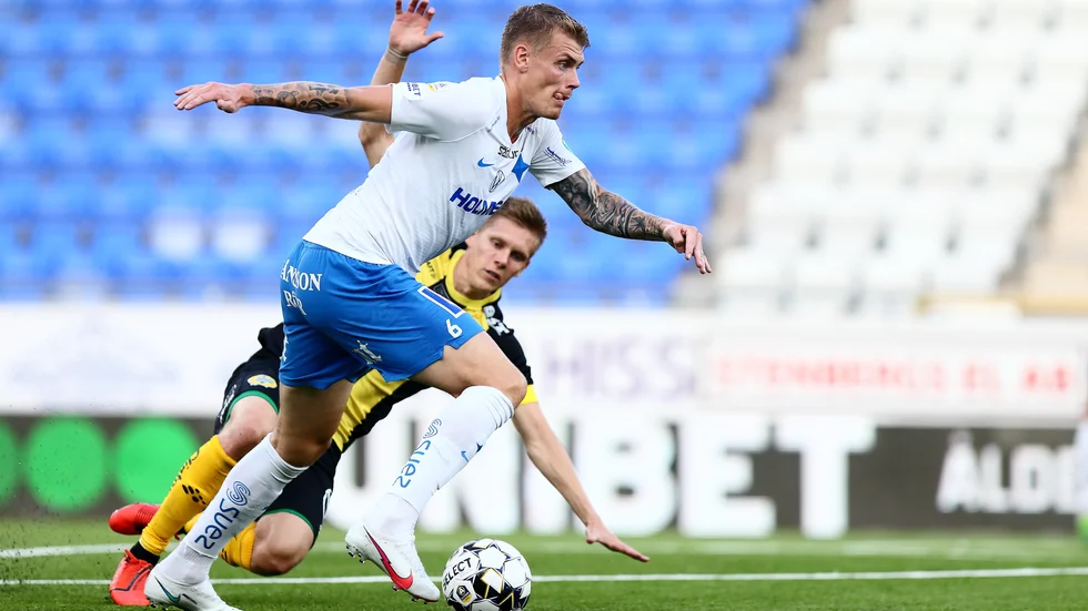 Eric Smith som startat varenda allsvensk match den här säsongen för IFK saknas mot Häcken. 