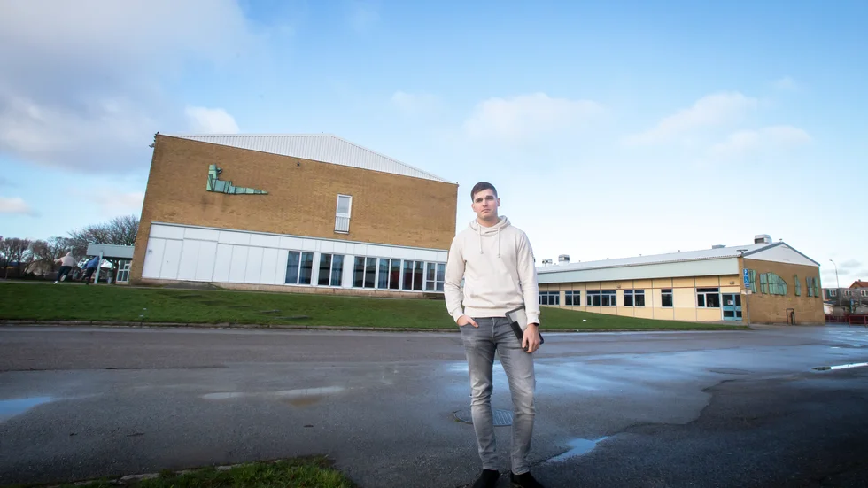 Simon Nilsson, lärare på Södervärnsskolan, är kritisk till regionens snabba beslut om distansundervisning på högstadieskolan. Han säger att de allra flesta kommer att hinna med mindre än tidigare, något som kan få stora följder på sikt.